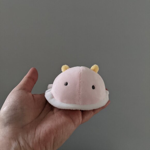 Kawaii Sea Slug Plush - Picture 1 of 3